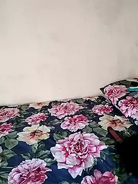 Snapshot of Nomawethu2002 chatting on February 19, 2025, 10:12 am Nomawethu2002 online show from February 19, 2025, 10:12 am