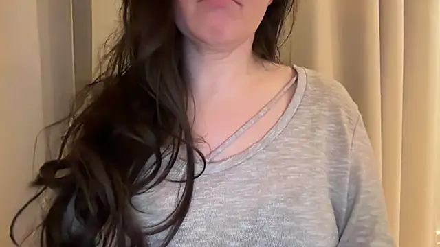 Sandysecret online show from March 11, 2026, 8:14 pm