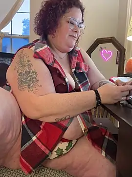 MsStrawbooty online show from December 9, 2024, 7:50 pm