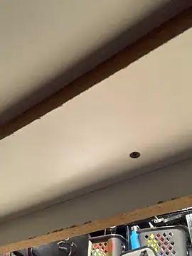 valleyoneofakind online show from March 16, 2026, 4:53 am