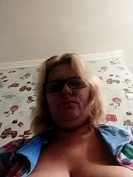 Forest-Lady online show from September 25, 2025, 3:29 pm