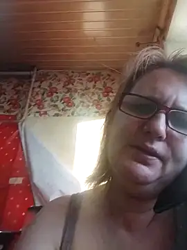 Forest-Lady online show from December 14, 2025, 9:37 am