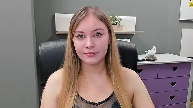 kitty valeria online show from February 9, 2025, 7:48 am