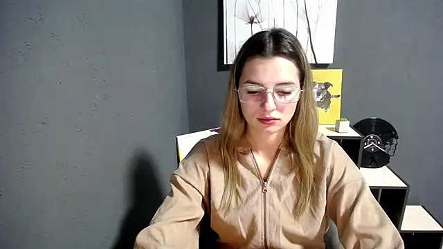 Snapshot of lady_olivia_ chatting on October 7, 2025, 5:14 pm lady olivia  online show from October 7, 2025, 5:14 pm