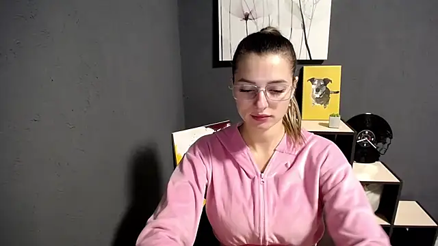 Snapshot of lady_olivia_ chatting on September 16, 2025, 3:35 pm lady olivia  online show from September 16, 2025, 3:35 pm