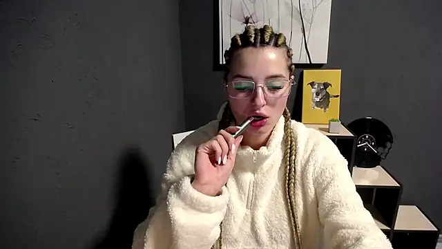 Snapshot of lady_olivia_ chatting on October 17, 2025, 2:52 pm lady olivia  online show from October 17, 2025, 2:52 pm