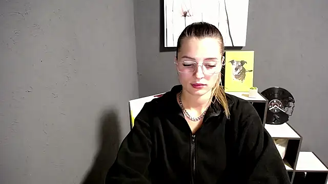 Snapshot of lady_olivia_ chatting on September 23, 2025, 2:57 pm lady olivia  online show from September 23, 2025, 2:57 pm