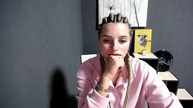 Snapshot of lady_olivia_ chatting on October 14, 2025, 3:34 pm lady olivia  online show from October 14, 2025, 3:34 pm