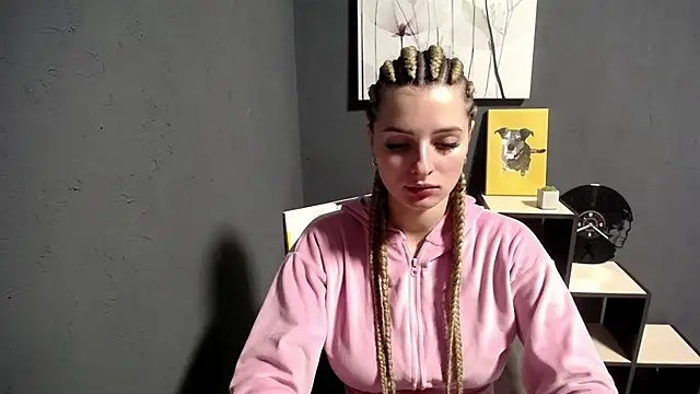 Snapshot of lady_olivia_ chatting on October 15, 2025, 3:53 pm lady olivia  online show from October 15, 2025, 3:53 pm