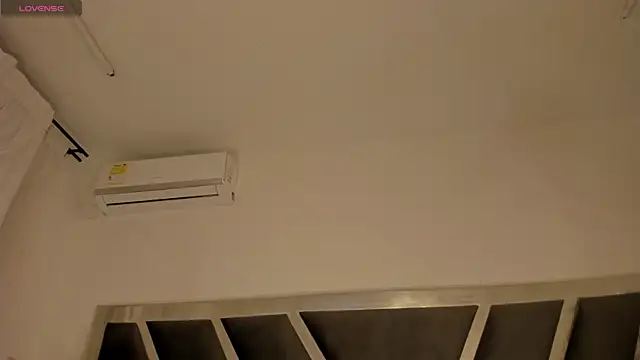 Samanntha Rose online show from September 9, 2025, 7:34 pm