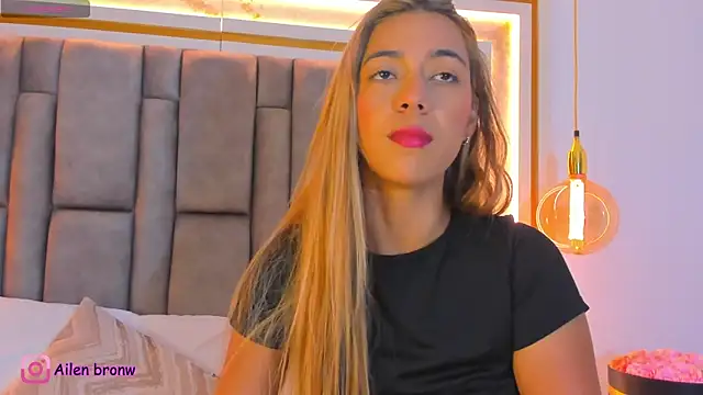 elianabrown online show from March 15, 2026, 1:01 am