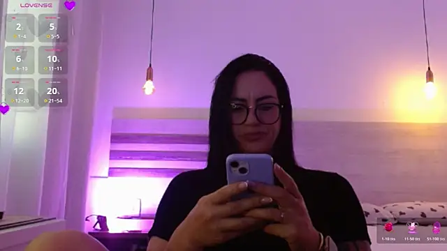 YasmimBrasil online show from October 23, 2025, 4:16 pm