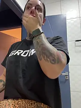 YasmimBrasil online show from April 20, 2026, 6:16 am