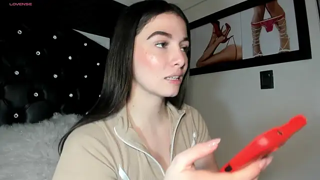 Snapshot of diana_queen_ chatting on December 2, 2025, 9:49 pm diana queen online show from December 2, 2025, 9:49 pm