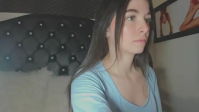 Snapshot of diana_queen_ chatting on November 28, 2025, 10:21 pm diana queen online show from November 28, 2025, 10:21 pm