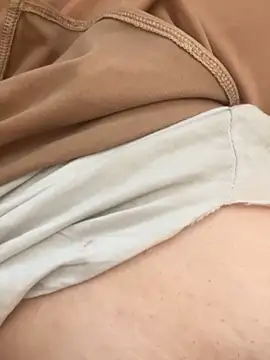 yzabell18 online show from December 19, 2025, 8:06 am