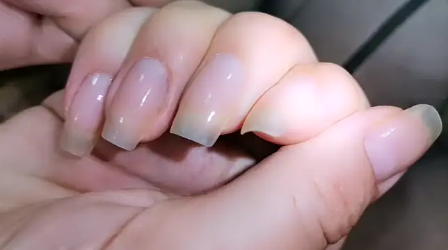 LadyAndTransy online show from March 15, 2026, 4:14 pm