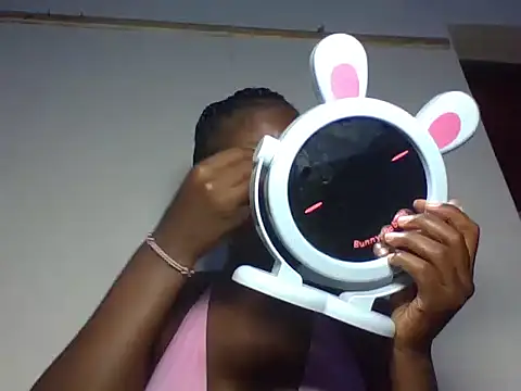 Snapshot of hot_nina chatting on February 20, 2026, 6:37 am hot nina online show from February 20, 2026, 6:37 am