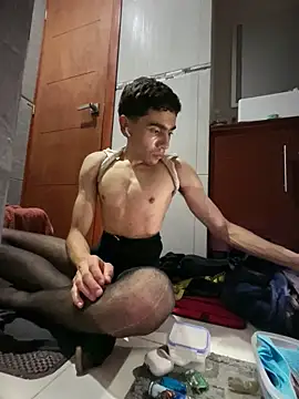 femboyxx69 online show from June 21, 2026, 11:27 am