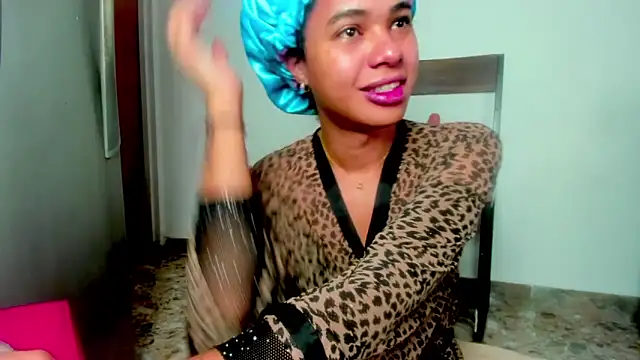 meghanSusexx online show from December 5, 2025, 5:39 am