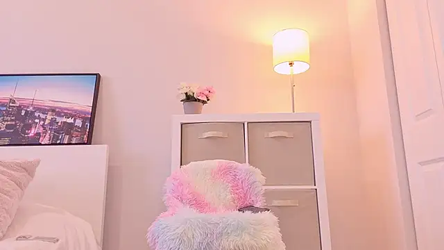 AngieDaniels1 online show from February 5, 2026, 4:03 pm