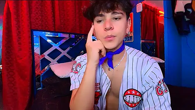 Luke Howland online show from April 22, 2026, 6:14 pm