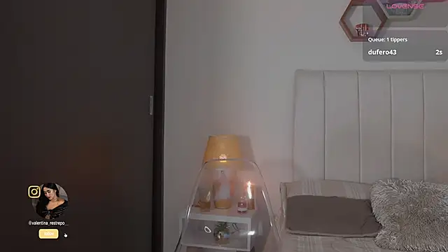 Snapshot of Madison_evans1 chatting on June 17, 2026, 5:51 am Madison evans1 online show from June 17, 2026, 5:51 am