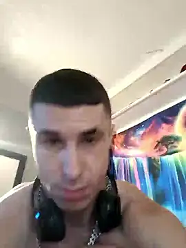 Snapshot of --D-a-D-D-y- chatting on May 29, 2026, 5:41 pm --D-a-D-D-y- online show from May 29, 2026, 5:41 pm