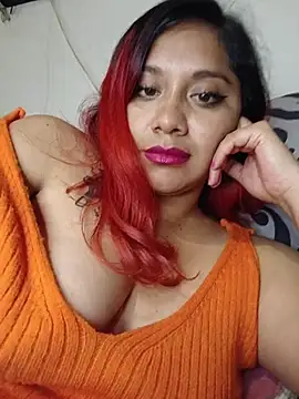 Snapshot of olivia_stylinnson chatting on June 25, 2026, 7:35 am olivia stylinnson online show from June 25, 2026, 7:35 am