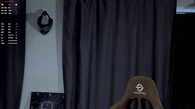 Snapshot of pleasure8869 chatting on October 28, 2025, 8:13 am pleasure8869 online show from October 28, 2025, 8:13 am