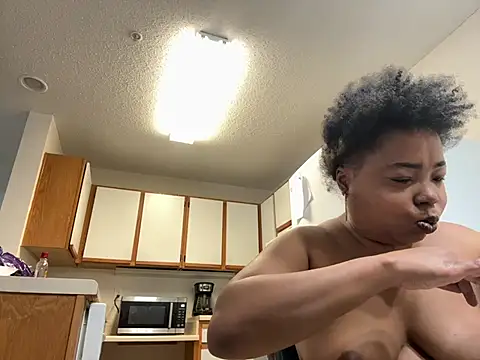 JCCaramelbarbie1 online show from January 22, 2025, 11:32 pm