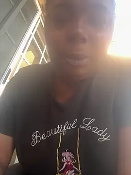 JCCaramelbarbie1 online show from May 10, 2026, 1:04 pm