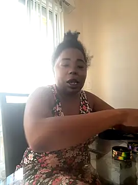 JCCaramelbarbie1 online show from October 8, 2025, 1:45 pm