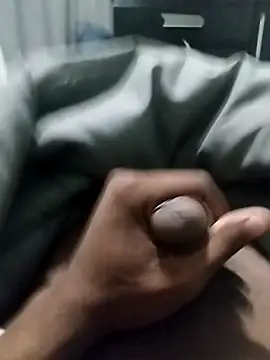 Snapshot of LINTv175964 chatting on March 12, 2026, 10:36 pm LINTv175964 online show from March 12, 2026, 10:36 pm