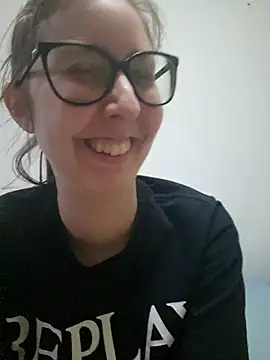 Sarah459 online show from May 28, 2026, 7:42 pm