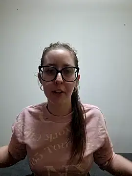 Snapshot of Sarah459 chatting on February 14, 2025, 6:08 pm Sarah459 online show from February 14, 2025, 6:08 pm