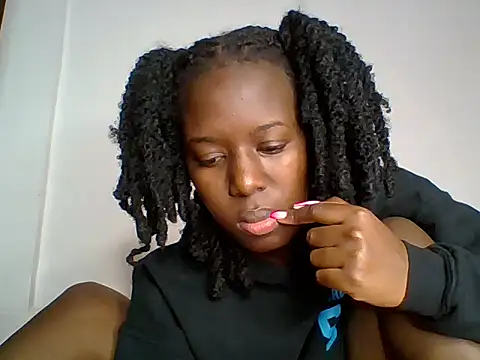 Snapshot of Oliviia_ chatting on September 18, 2025, 7:50 pm Oliviia  online show from September 18, 2025, 7:50 pm