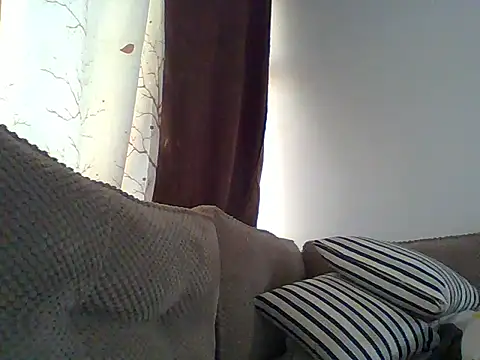 Snapshot of Oliviia_ chatting on October 25, 2025, 6:34 am Oliviia  online show from October 25, 2025, 6:34 am