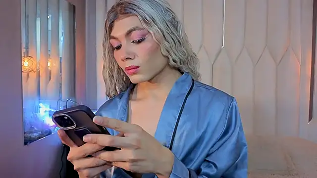Megan Do Santos online show from June 1, 2026, 7:24 pm
