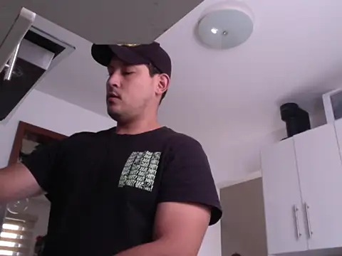 Zordomud0 online show from December 18, 2025, 3:16 pm