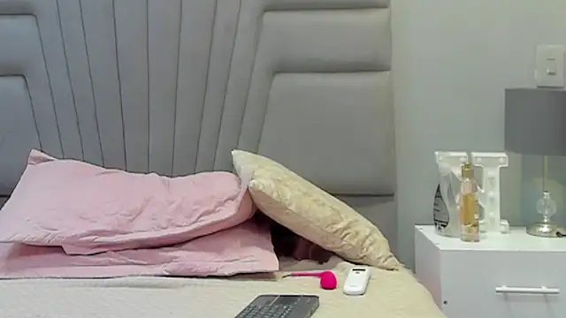 Snapshot of angel_adamx chatting on November 14, 2025, 3:32 am angel adamx online show from November 14, 2025, 3:32 am