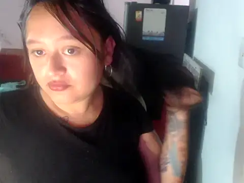 Dahiana Rous online show from February 16, 2026, 1:43 pm