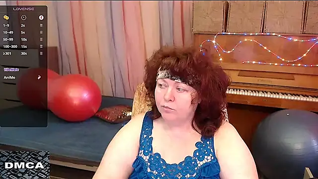 Snapshot of RoseRed69 chatting on March 14, 2025, 4:43 am RoseRed69 online show from March 14, 2025, 4:43 am