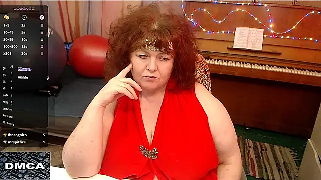 Snapshot of RoseRed69 chatting on March 6, 2025, 8:30 am RoseRed69 online show from March 6, 2025, 8:30 am