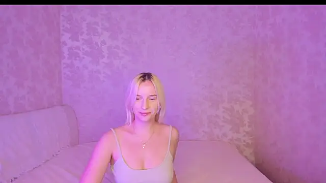 Amanda054 online show from October 17, 2025, 1:46 pm