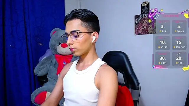 OwenBluee online show from July 9, 2026, 7:09 am