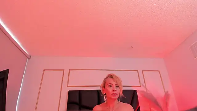 AnastasiaTaylor  online show from March 27, 2026, 7:37 pm