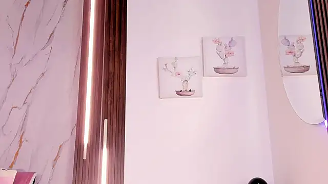 mia six66 online show from March 25, 2026, 12:04 pm