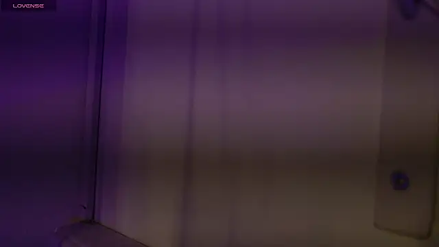 Snapshot of mia_six66 chatting on November 3, 2025, 5:27 pm mia six66 online show from November 3, 2025, 5:27 pm