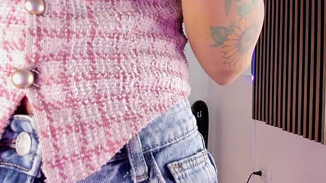 mia six66 online show from February 13, 2026, 12:16 pm